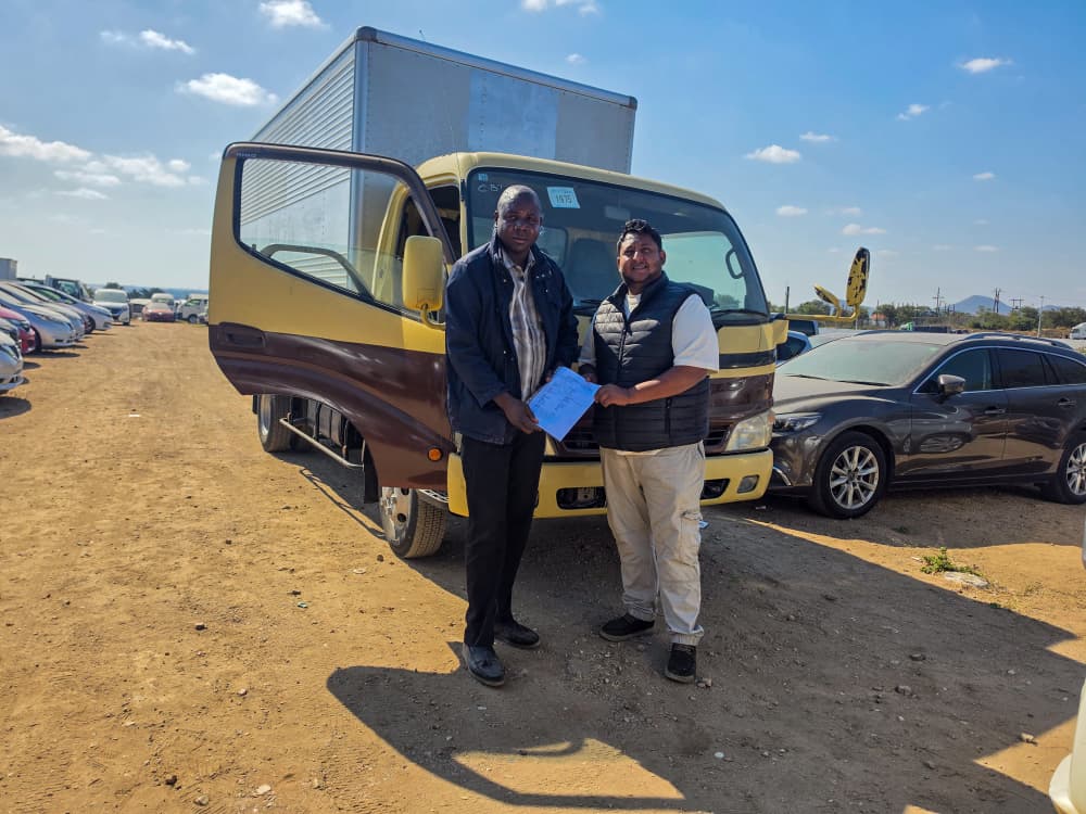 Hino Dutro Box