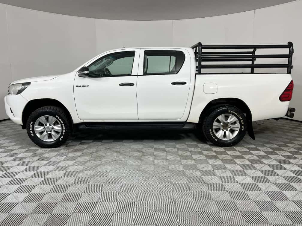 Toyota Hilux Srx - Image 3