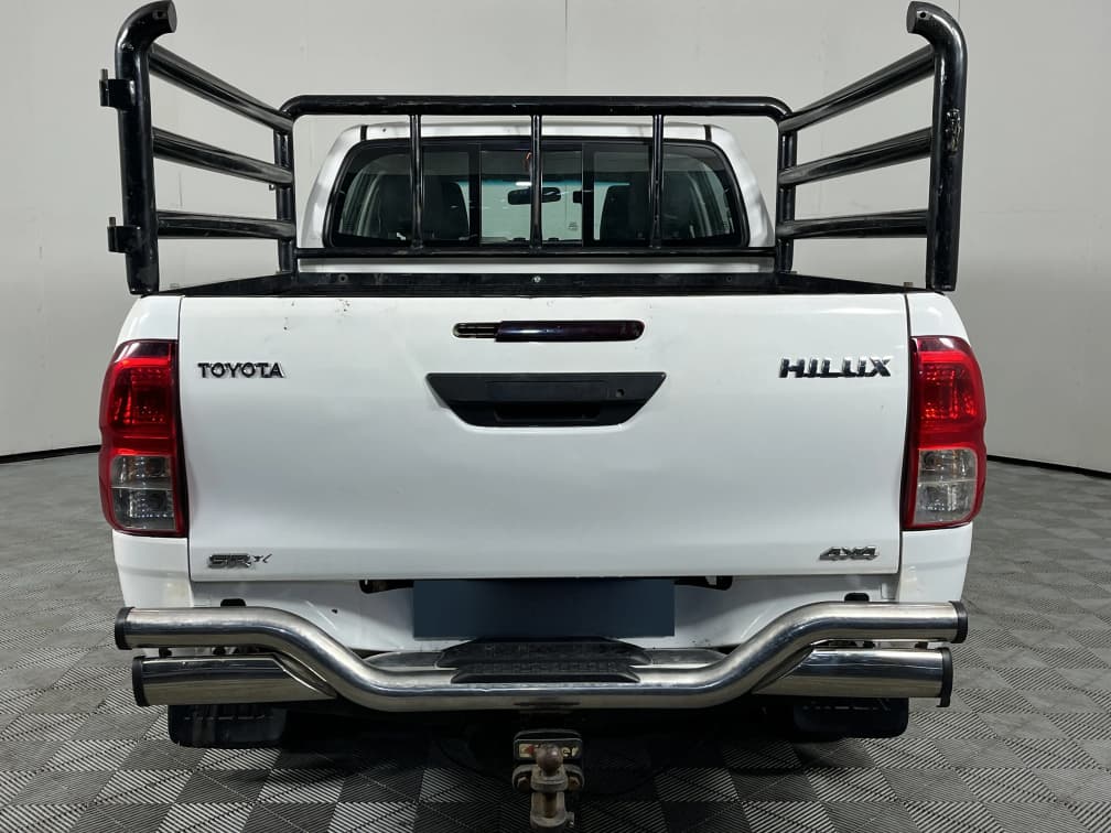 Toyota Hilux  - Image 2