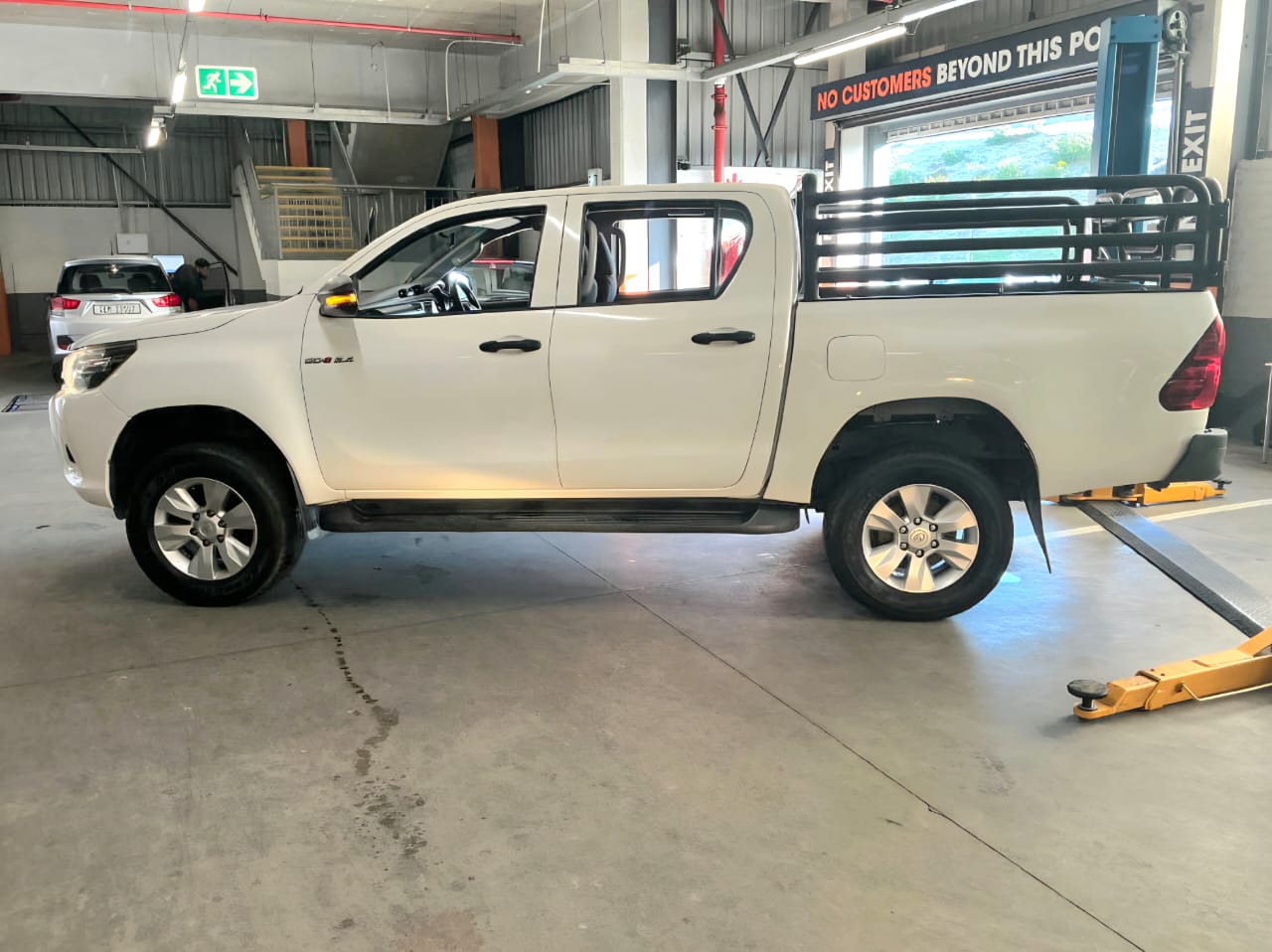 Toyota Hilux - Image 3